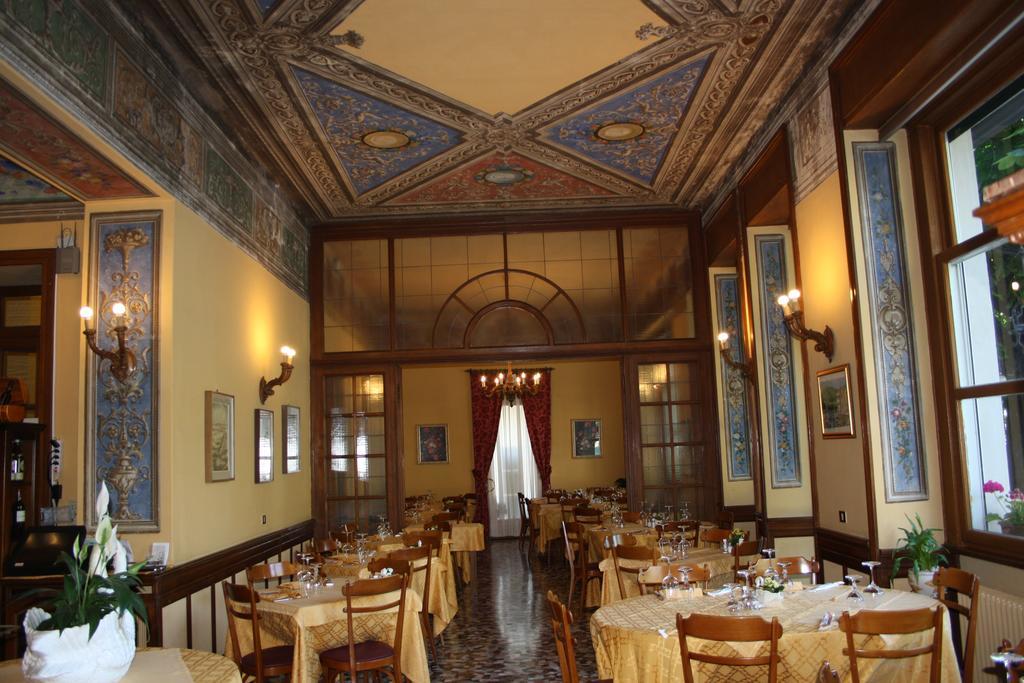 Hotel Vapore Torno Exteriör bild